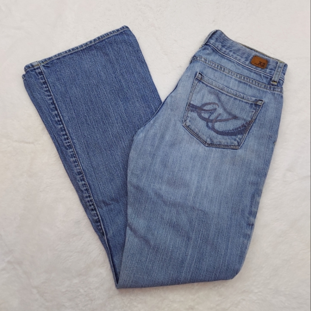 X2 Curvy Regular Rise Flare Leg Long Blue Jeans Mid Rise Size 6 Waist 31